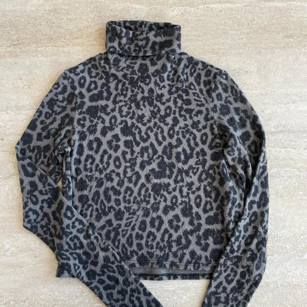 Reformation Gray Leopard Print Turtleneck Sweater